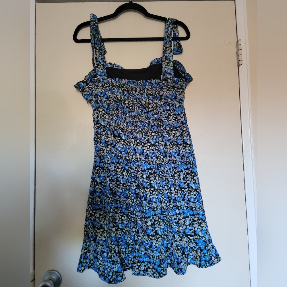 Nine Britton Natalie Crepe Dress - Picture 8 of 8